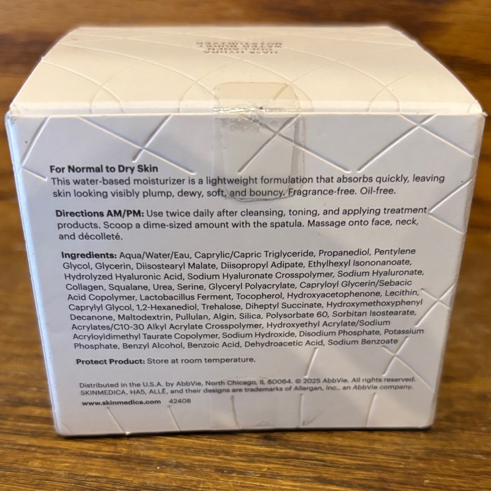 SkinMedica HA5 Hydra Collagen Moisturizer - White and Gold - Picture 2 of 2